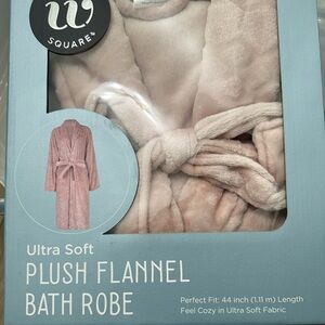 Wayland Square Ultra Soft Luxury
Bathrobe Plush Bathroom Robe